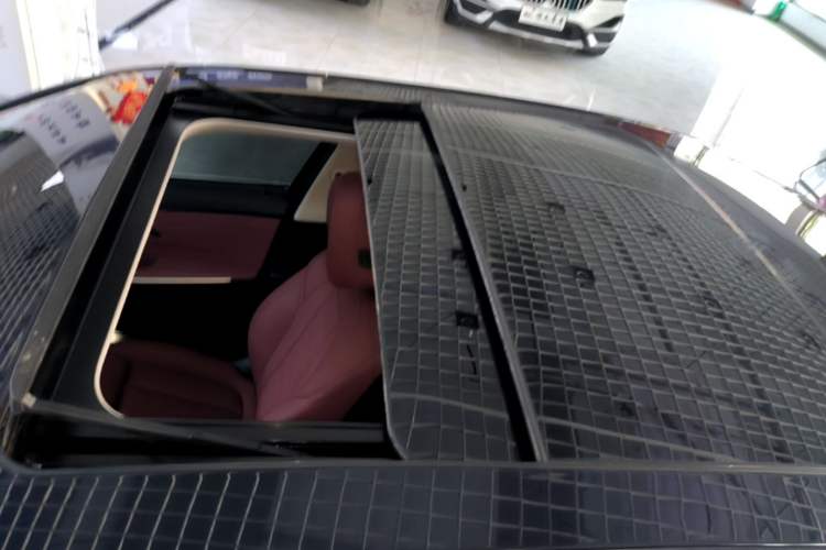 Used BMW 3 Series 2021 Second Facelift 325Li M Sport Package Roof