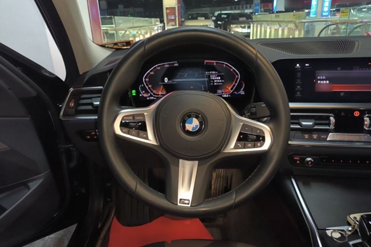 Used BMW 3 Series 2021 Second Facelift 325i M Sport Package Steering Wheel