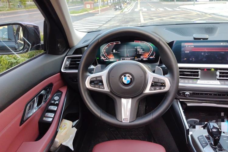 Used BMW 3 Series 2021 325i M Sport Night Edition package Steering Wheel