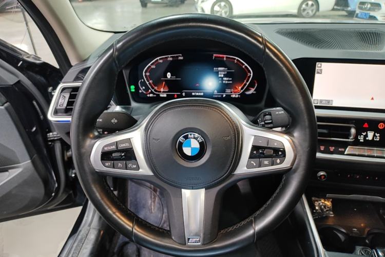 Used BMW 3 Series 2021 Second Facelift 325i M Sport Package Steering Wheel