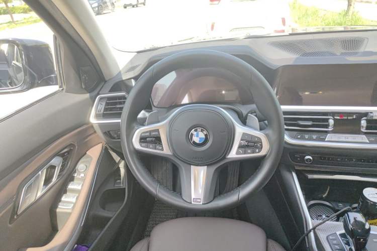 Used BMW 3 Series 2021 Second Facelift 330i M Sport Night Edition Package Steering Wheel