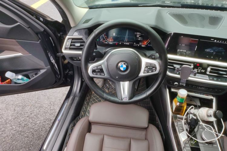 Used BMW 3 Series 2021 325Li M Sport Package Steering Wheel