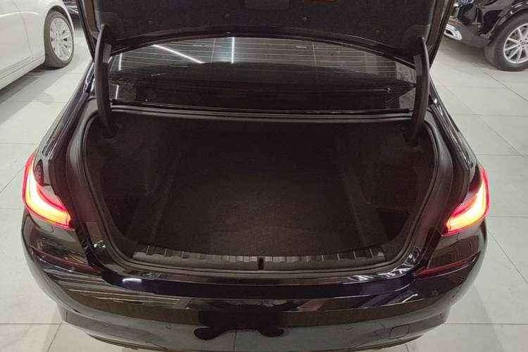Used BMW 3 Series 2021 Restyled 325Li M Sport Package Trunk