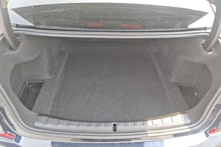 Used BMW 3 Series 2021 320Li M Sport Package Trunk