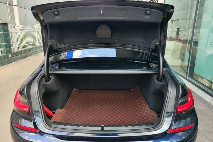 Used BMW 3 Series 2021 320Li M Sport Package Trunk
