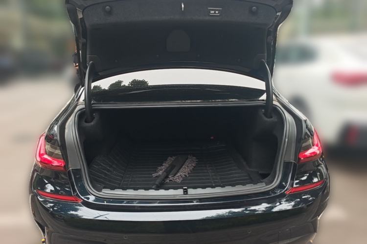 Used BMW 3 Series 2021 Second Facelift 325Li M Sport Night Edition Package Trunk