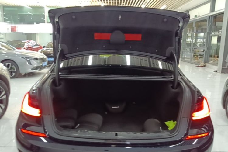 Used BMW 3 Series 2021 Second Facelift 325Li M Sport Package Trunk