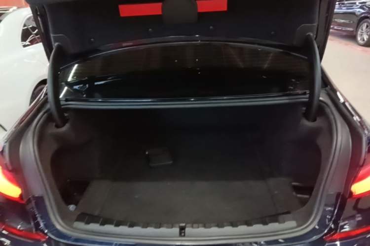Used BMW 3 Series 2021 320Li M Sport Package Trunk