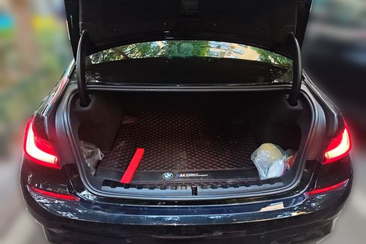Used BMW 3 Series 2021 325Li M Sport Package Trunk