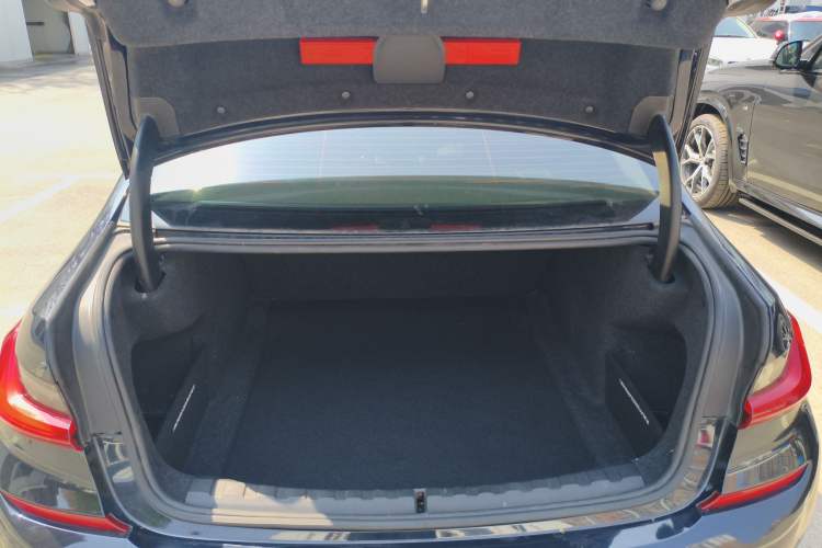 Used BMW 3 Series 2021 Second Facelift 325Li M Sport Package Trunk