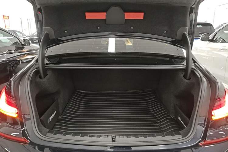 Used BMW 3 Series 2021 Second Facelift 325Li M Sport Package Trunk