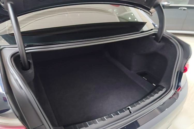 Used BMW 3 Series 2021 Facelifted 325Li M Sport Night Edition Package Trunk