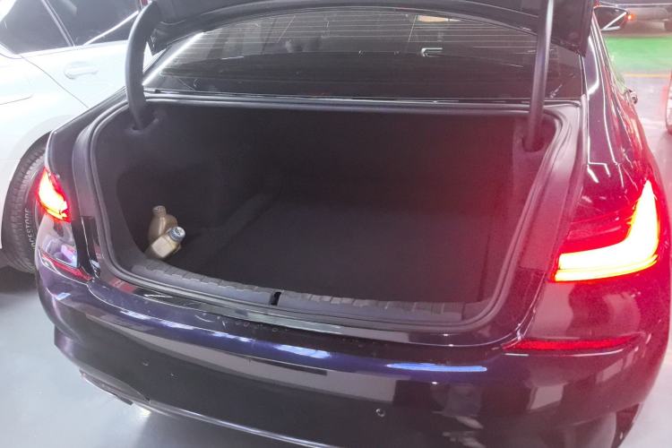 Used BMW 3 Series 2021 325Li M Sport Package Trunk