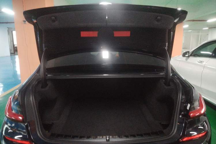 Used BMW 3 Series 2021 Restyled 325Li M Sport Package Trunk