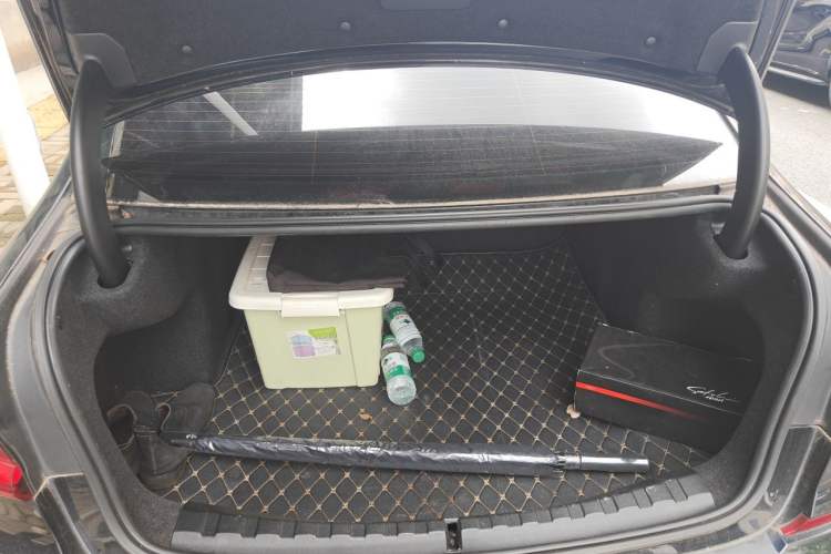 Used BMW 3 Series 2021 325Li M Sport Package Trunk