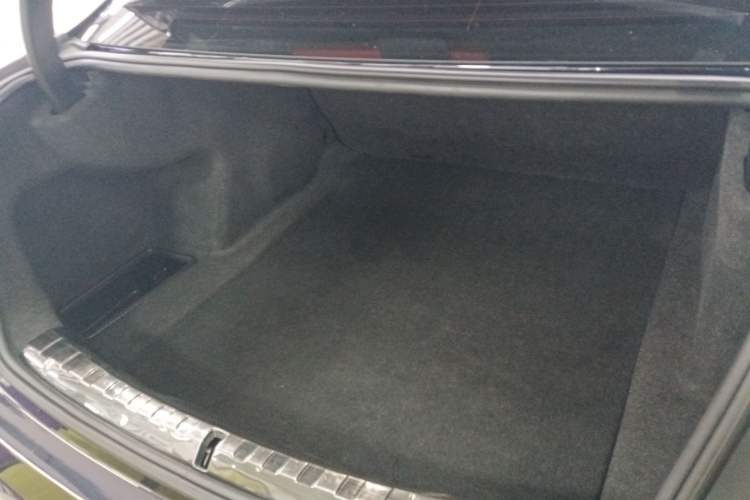 Used BMW 3 Series 2021 Restyled 325Li M Sport Package Trunk