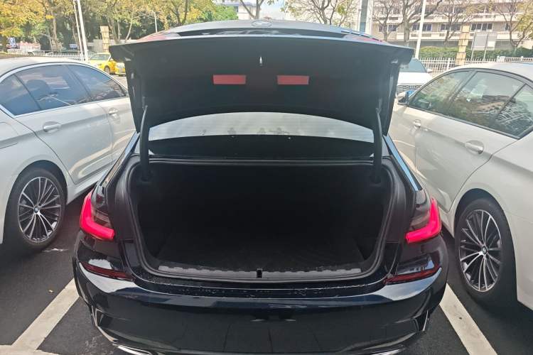Used BMW 3 Series 2021 Restyled 325Li M Sport Package Trunk