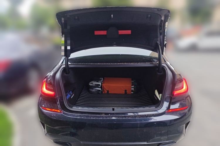 Used BMW 3 Series 2021 325i M Sport Night Edition package Trunk