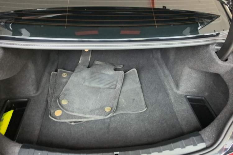 Used BMW 3 Series 2021 320Li M Sport Package Trunk