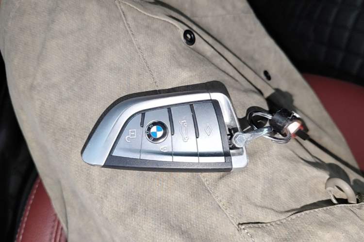 Used BMW 3 Series 2021 Second Facelift 325Li M Sport Package Vehicle Key