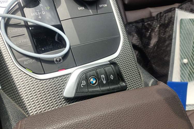 Used BMW 3 Series 2021 Restyled 325i M Sport Package Vehicle Key