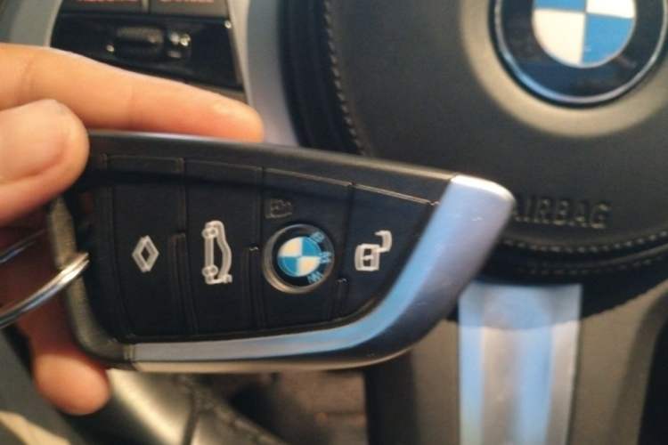 Used BMW 3 Series 2021 Second Facelift 325i M Sport Night Edition Package Vehicle Key