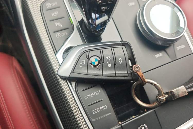 Used BMW 3 Series 2021 Second Facelift 325Li M Sport Night Edition Package Vehicle Key