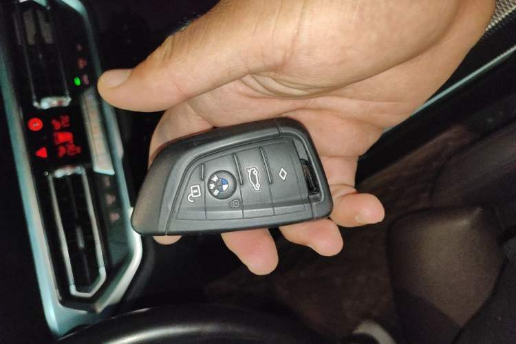 Used BMW 3 Series 2021 325Li M Sport Shadowline Package Vehicle Key