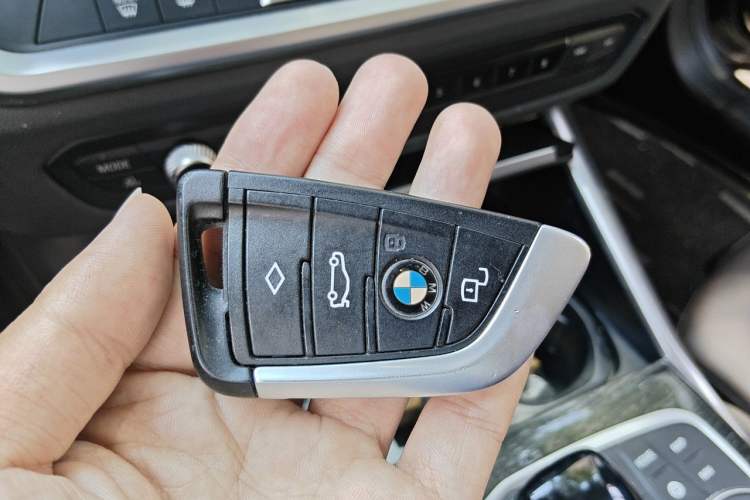 Used BMW 3 Series 2021 Restyled 325Li M Sport Package Vehicle Key