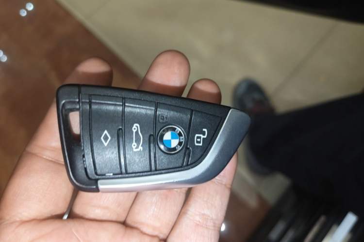 Used BMW 3 Series 2021 Facelifted 325Li M Sport Night Edition Package Vehicle Key