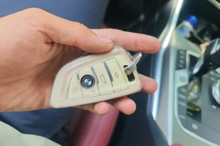 Used BMW 3 Series 2021 325Li M Sport Shadowline Package Vehicle Key