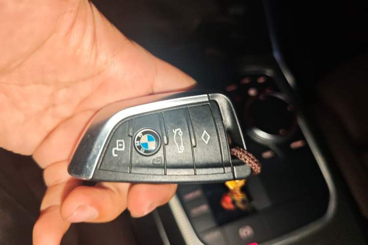 Used BMW 3 Series 2021 Restyled 325i M Sport Night Edition Package Vehicle Key