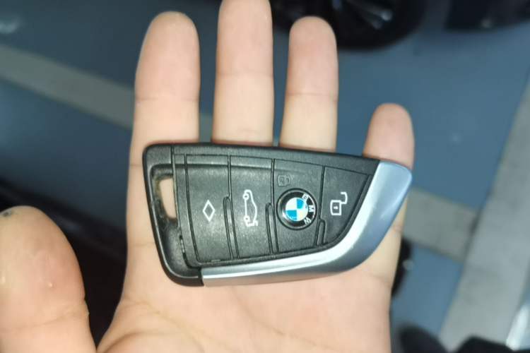 Used BMW 3 Series 2021 330i M Sport Night Edition Vehicle Key