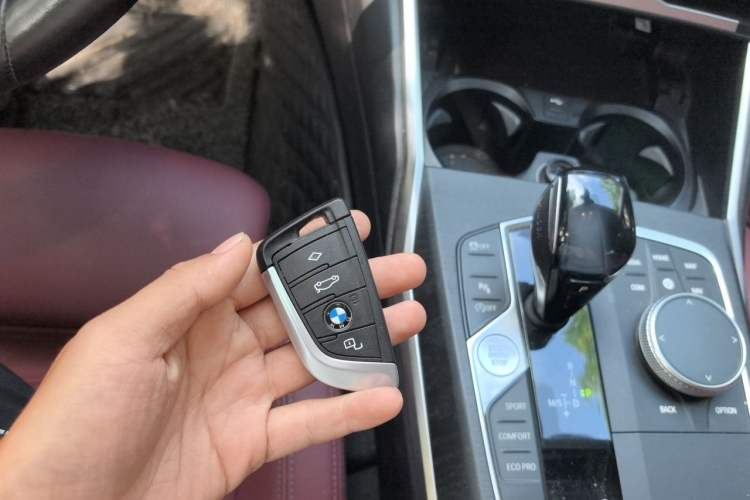 Used BMW 3 Series 2021 325i M Sport Package Vehicle Key