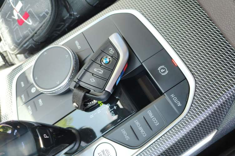 Used BMW 3 Series 2021 Facelifted 325Li M Sport Night Edition Package Vehicle Key