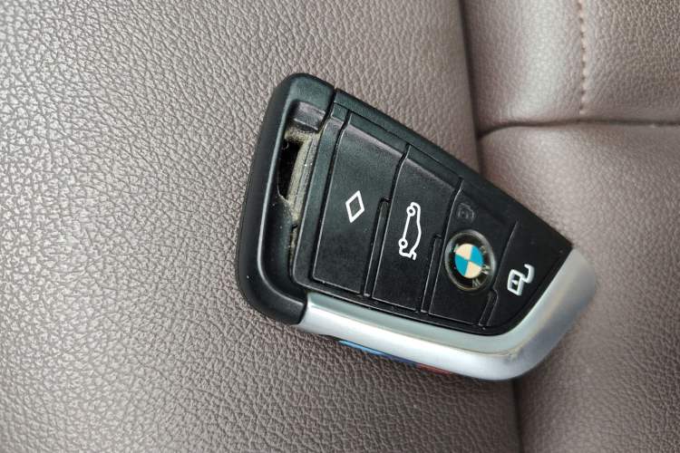 Used BMW 3 Series 2021 325i M Sport Night Edition package Vehicle Key