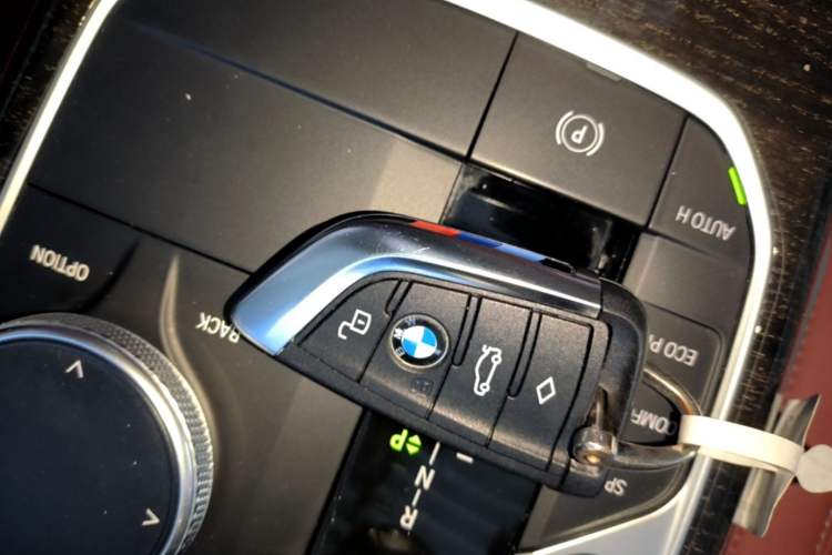 Used BMW 3 Series 2021 Second Facelift 325Li M Sport Package Vehicle Key