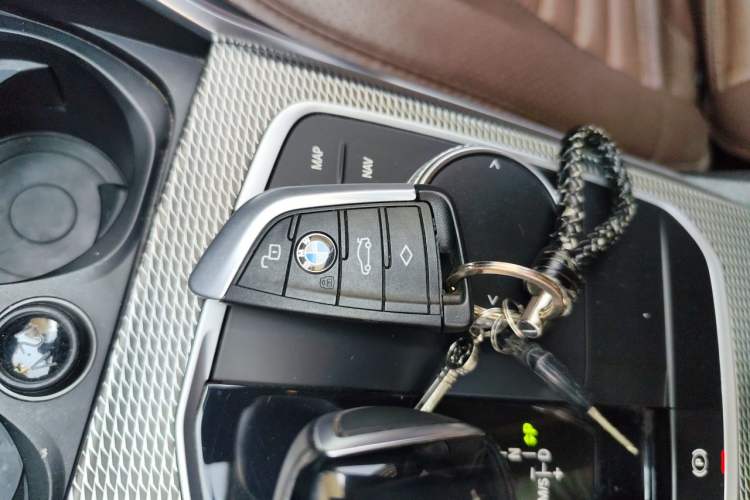 Used BMW 3 Series 2021 Facelifted 325Li M Sport Night Edition Package Vehicle Key