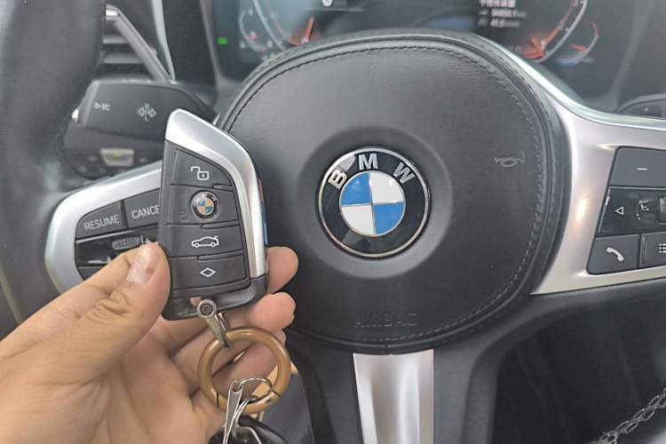 Used BMW 3 Series 2021 Restyled 325Li M Sport Package Vehicle Key