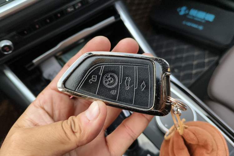 Used BMW 3 Series 2021 320Li M Sport Package Vehicle Key