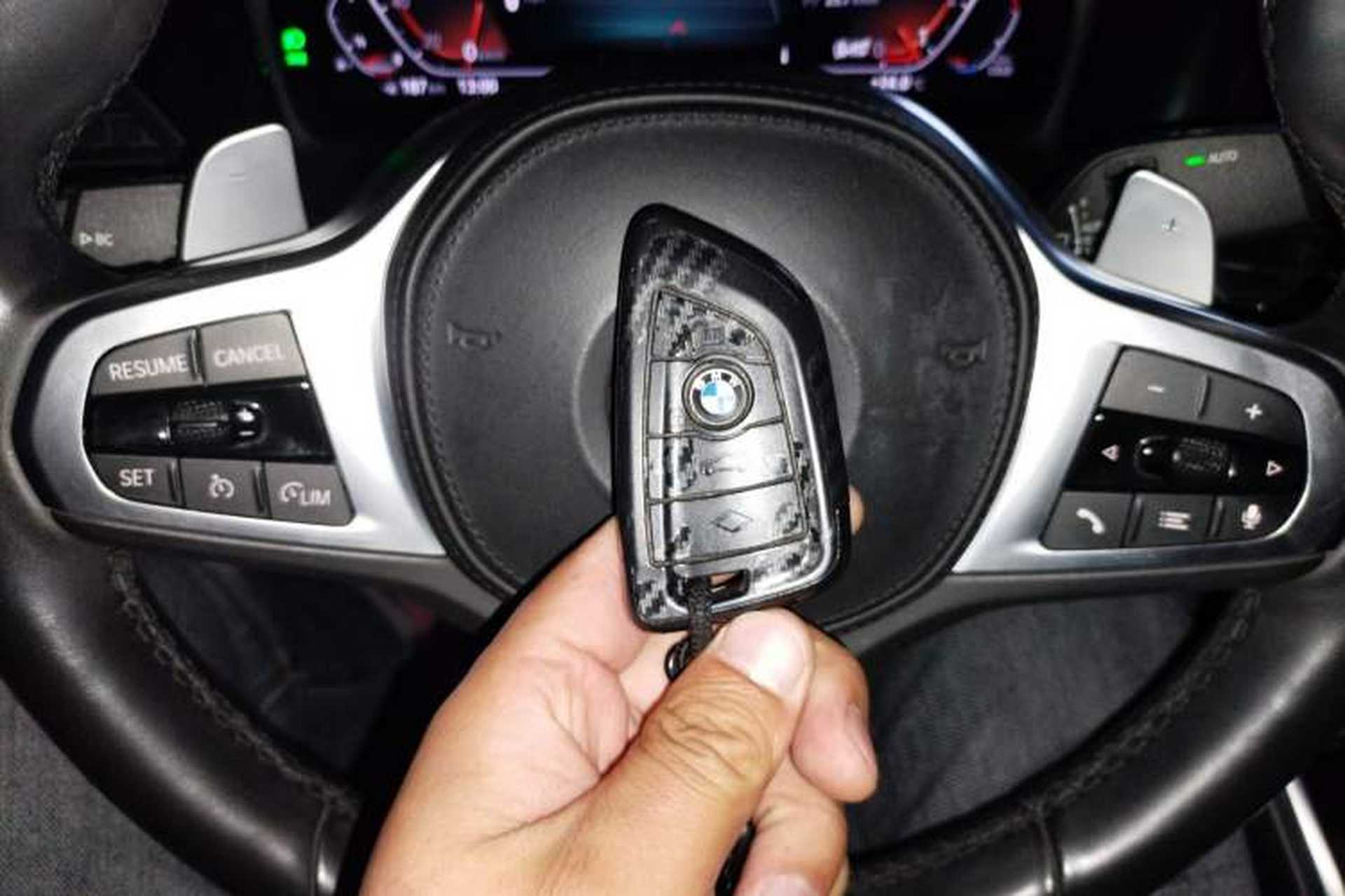 Used BMW 3 Series 2021 325Li M Sport Shadowline Package Vehicle Key