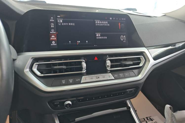 Used BMW 3 Series 2021 320Li M Sport Package Audio And AC Panel