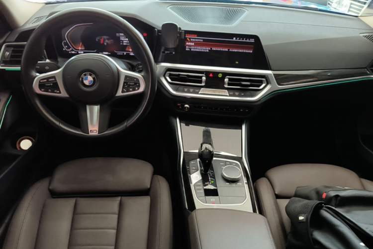 Used BMW 3 Series 2021 Second Facelift 325Li M Sport Package Center Console