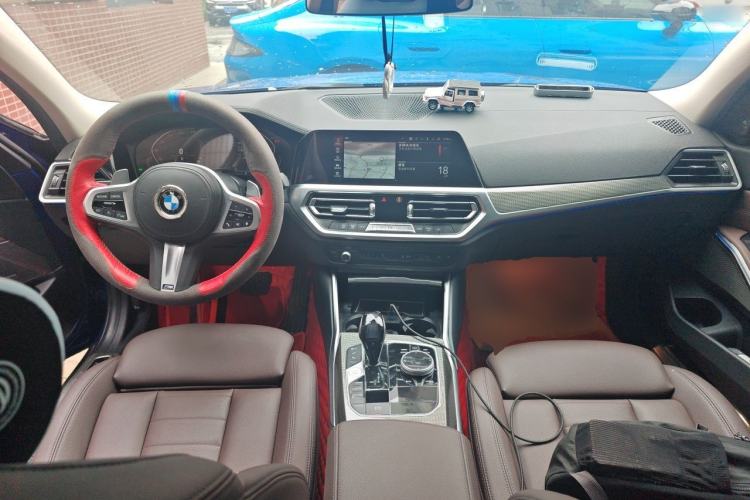 Used BMW 3 Series 2021 325Li M Sport Shadowline Package Center Console