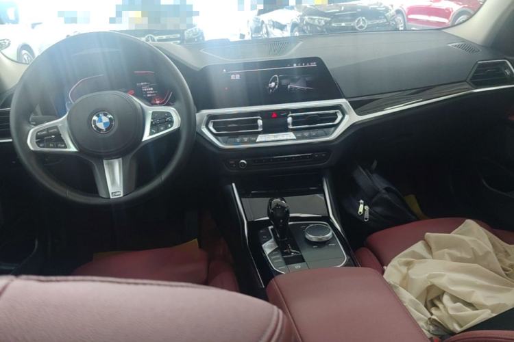 Used BMW 3 Series 2021 Facelifted 320Li M Sport Package Center Console