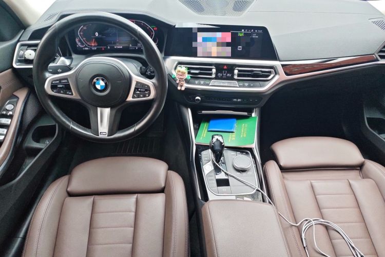 Used BMW 3 Series 2021 Facelifted 320Li M Sport Package Center Console