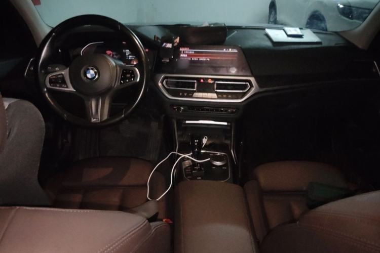 Used BMW 3 Series 2021 325i M Sport Package Center Console