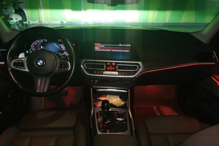 Used BMW 3 Series 2021 325i M Sport Night Edition package Center Console