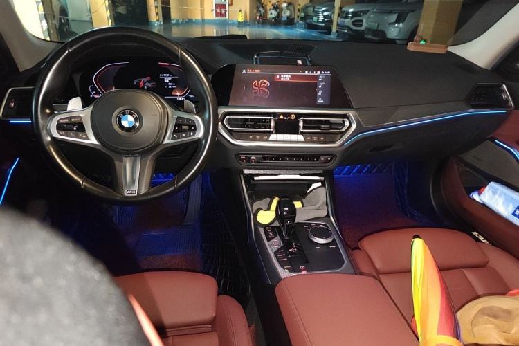 Used BMW 3 Series 2021 Facelifted 325Li M Sport Night Edition Package Center Console