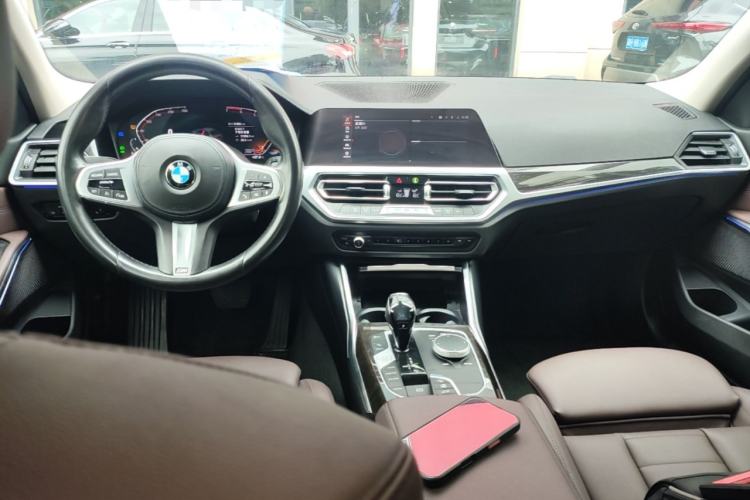 Used BMW 3 Series 2021 Second Facelift 325Li M Sport Package Center Console
